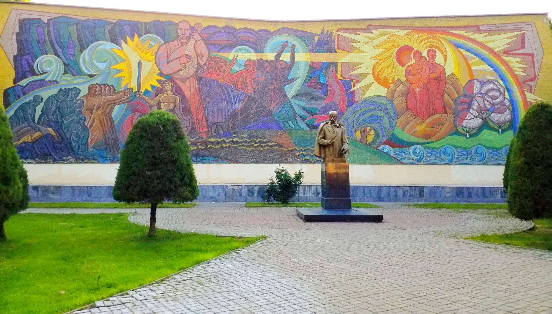 Памятник Тарасу Шевченко в Ташкенте