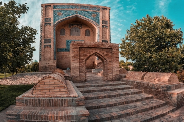 Мавзолей аль-Каффаль аш-Шаши в Ташкенте