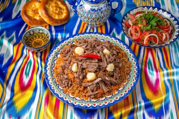 TOP 10 of Uzbek cuisine with Beverages and Local desserts