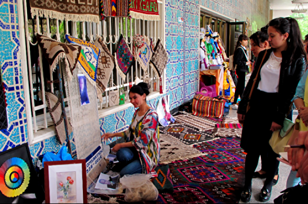 ИЮНЬ .Tashkent art festival, парки и скверы столицы