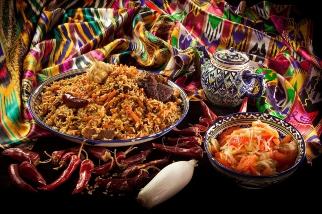 Gastronomía, Ropa y accesorios, Aerolíneas en Uzbekistán