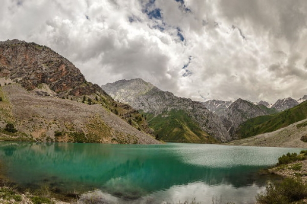 7 Vol d'excursion vers le lac Badak