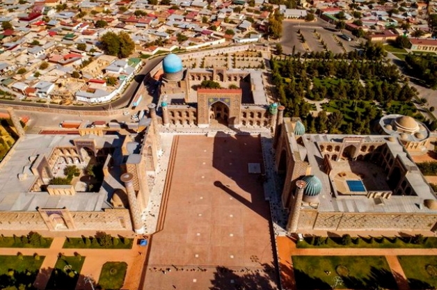 1 Vols interurbains en hélicoptère en Ouzbékistan: Tachkent-Samarcande-Tachkent