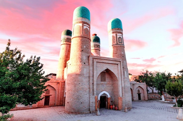Chor Minor Madrasah, Bukhara