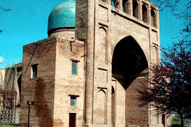 Мавзолей Юнус-хана в Ташкенте